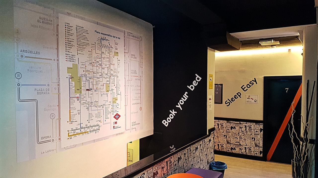 Hostels Meetingpoint Madrid Eksteriør billede